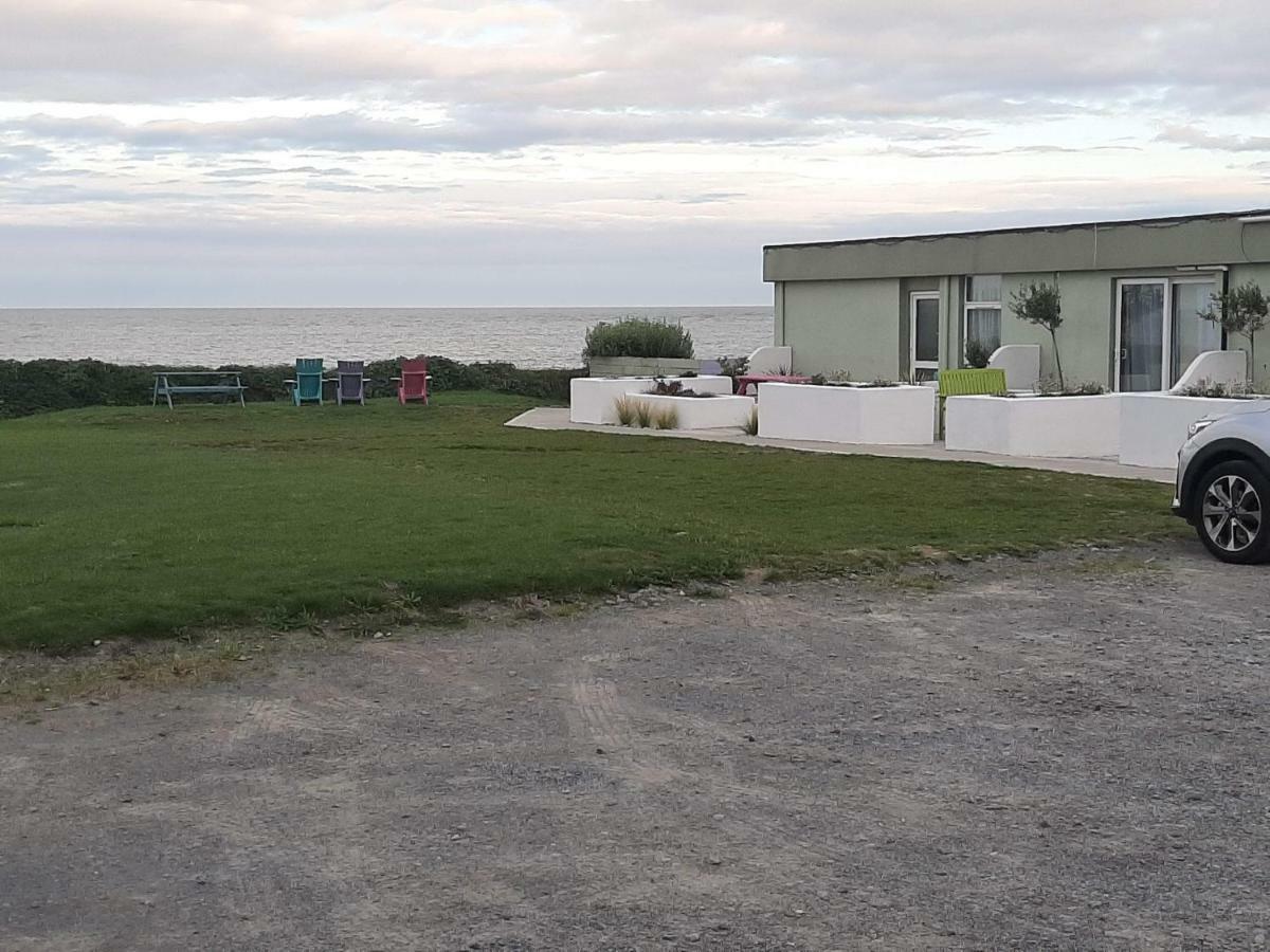 Beautiful Seaside Apartments Rush Extérieur photo